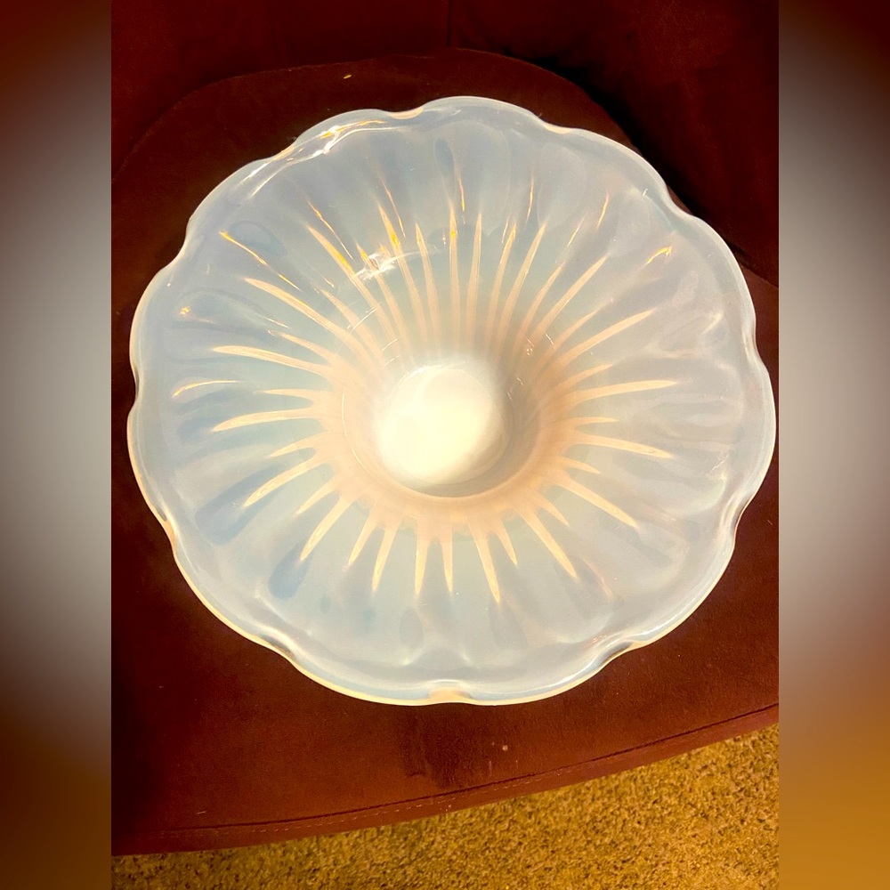 14” diameter Beautiful VINTAGE creamy white glass Mikasa decorative dish